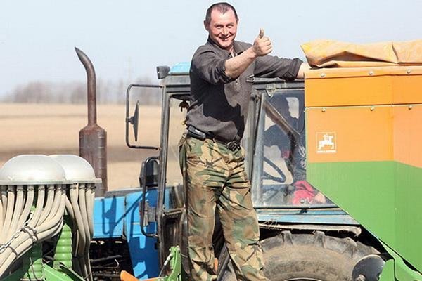 Примем на работу механизаторов, агронома - Петропавловск, Северо-Казахстанская обл.