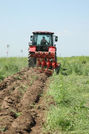 Примем на работу механизаторов - Петропавловск, Северо-Казахстанская обл.